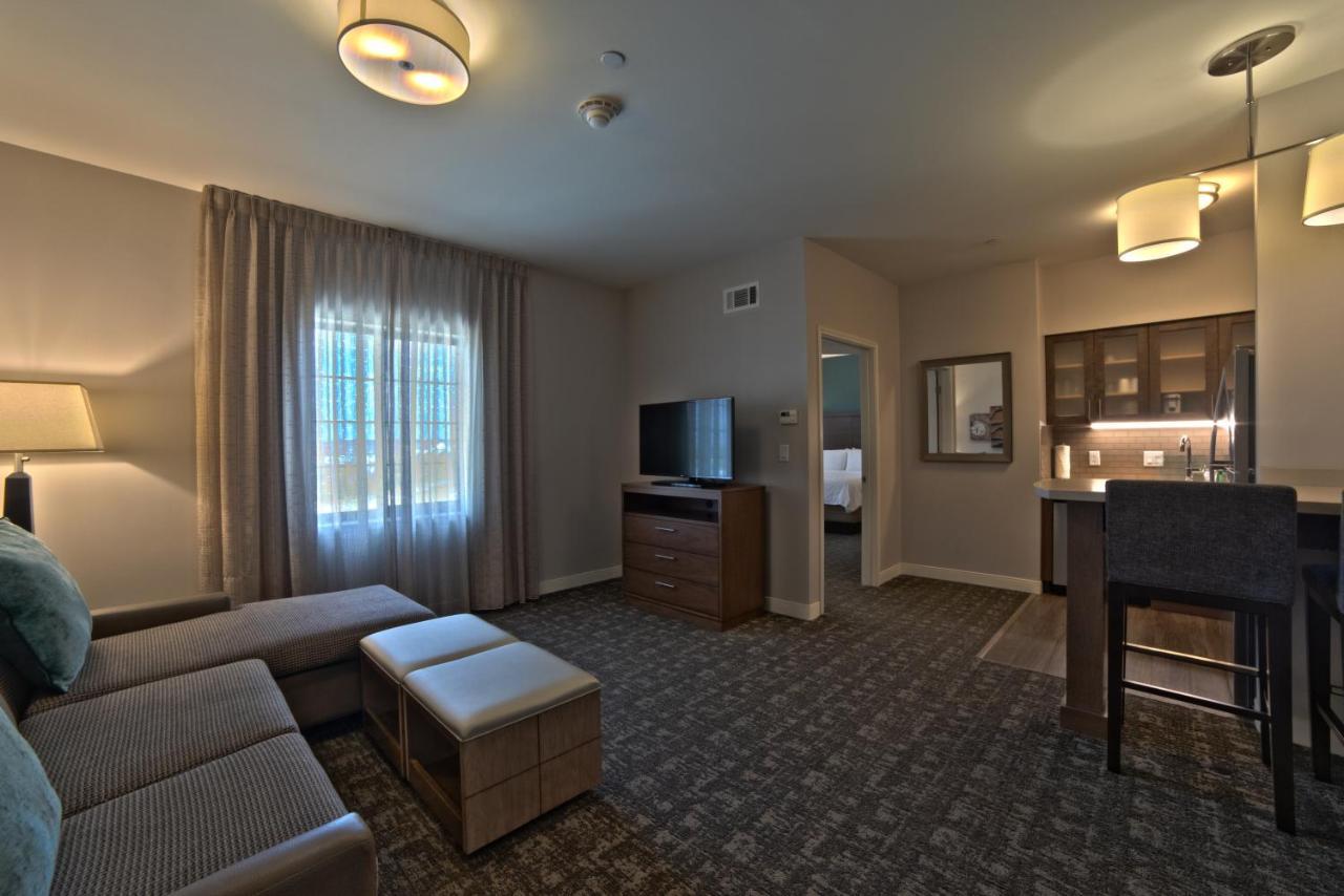 Staybridge Suites Houston - Humble Beltway 8 E By Ihg Exterior photo