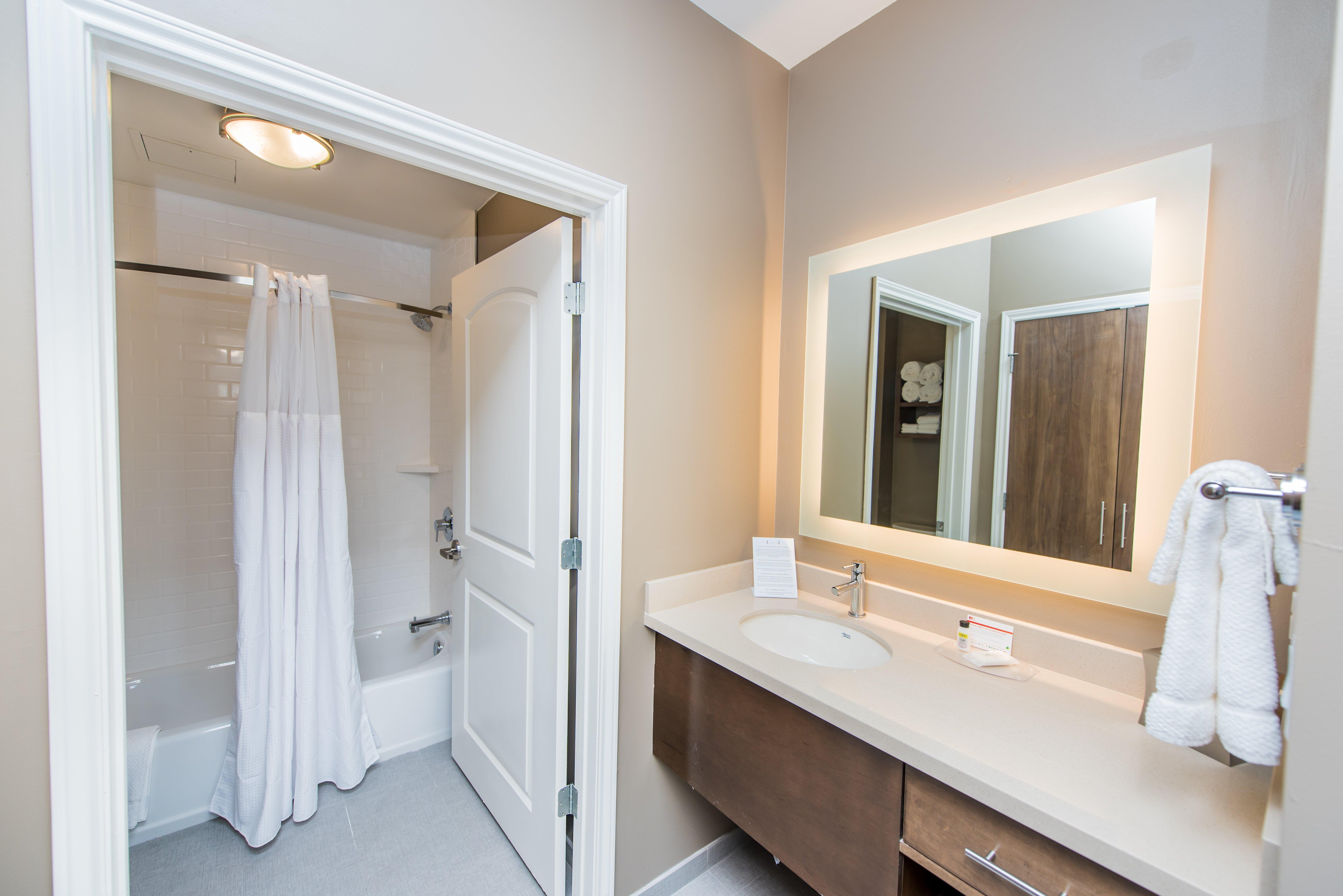 Staybridge Suites Houston - Humble Beltway 8 E By Ihg Exterior photo